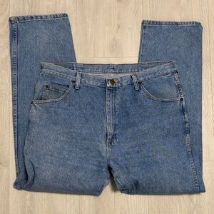 🔥BUNDLESALE Men’s 38/32 Wrangler Relaxed Fit Denim Jeans